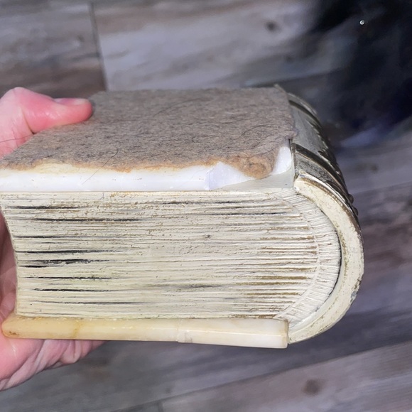 Vintage antique alabaster box book - Picture 6 of 12